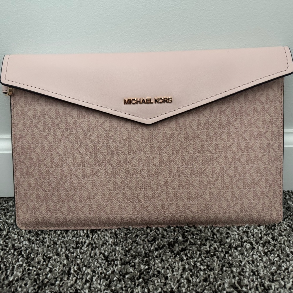 Michael Kors Pink and Cream Laptop Bag Set - Picture 2 of 9